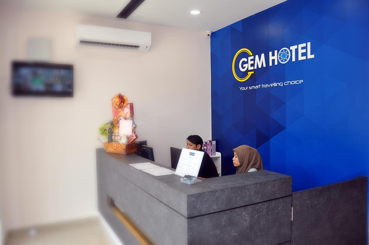 Gem Hotel Нусаджайя Экстерьер фото