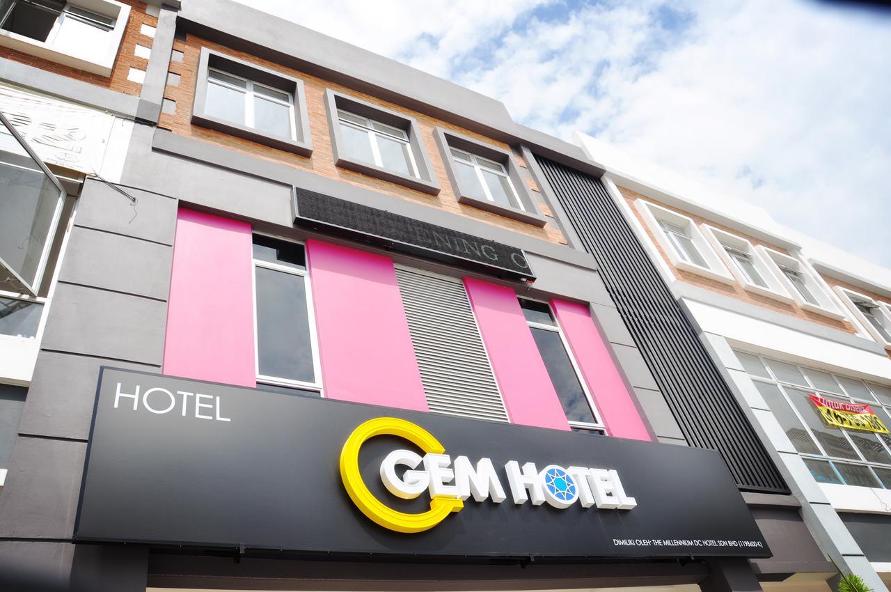 Gem Hotel Нусаджайя Экстерьер фото